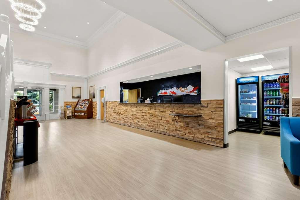 Clarion Downtown 3*