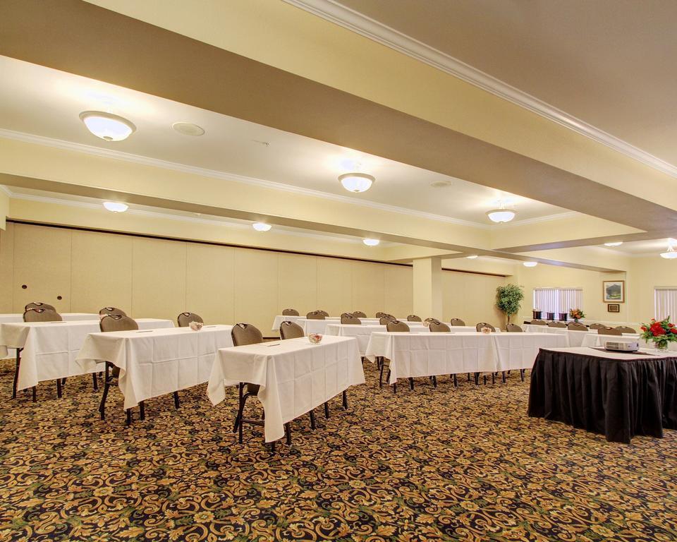 Clarion Downtown Hotel 3*