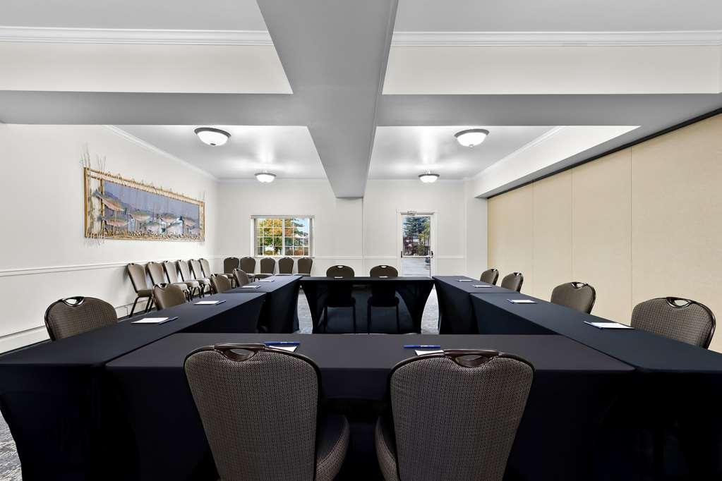 Clarion Downtown Hotel 3*
