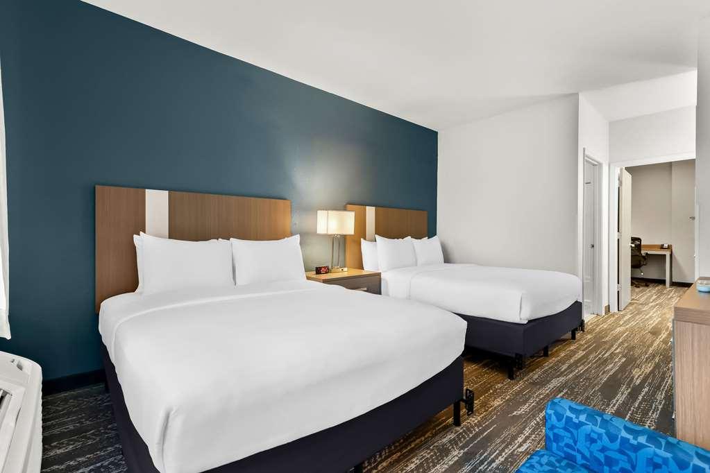 Hotel Clarion Downtown 3*